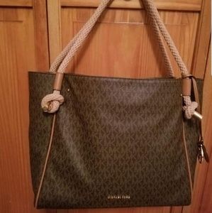 Michael Kors Tote